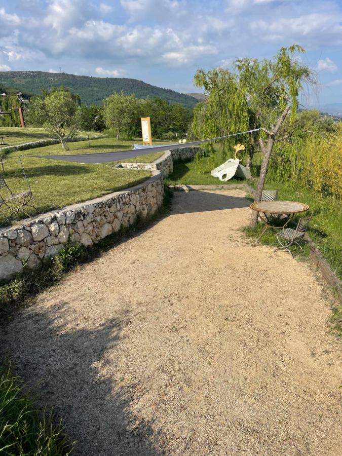 Les 4 Elements Bed & Breakfast Tourrettes-sur-Loup Luaran gambar