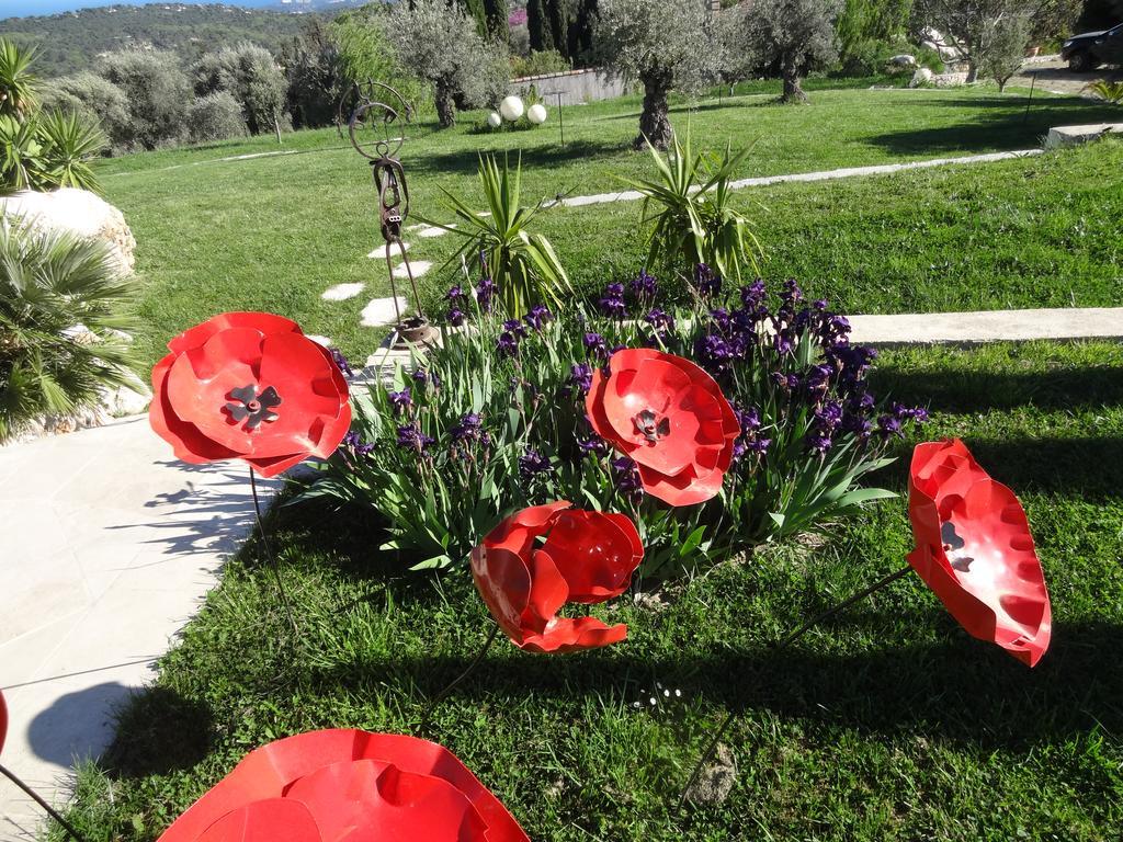 Les 4 Elements Bed & Breakfast Tourrettes-sur-Loup Luaran gambar