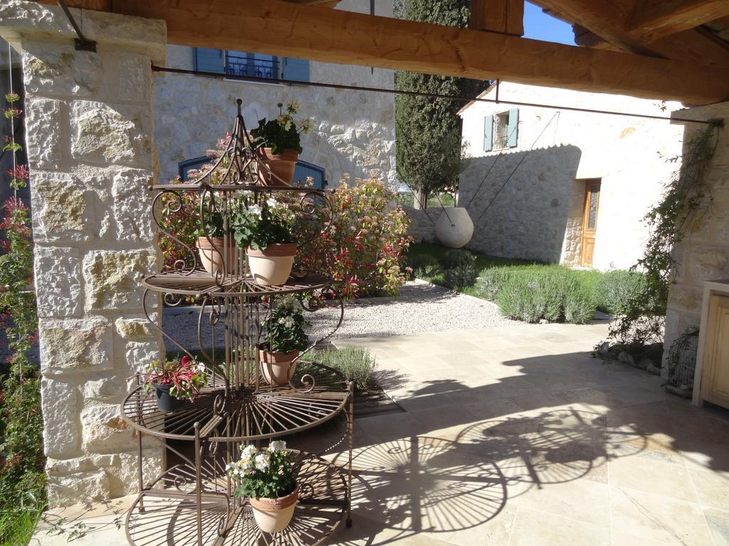 Les 4 Elements Bed & Breakfast Tourrettes-sur-Loup Luaran gambar